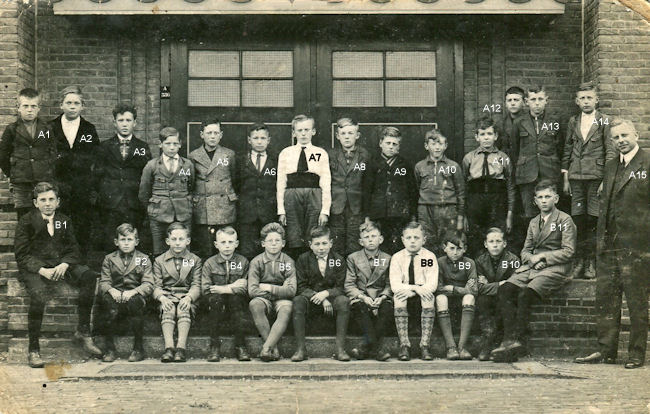 Bestand:Lambertusschool 1931-01.jpg
