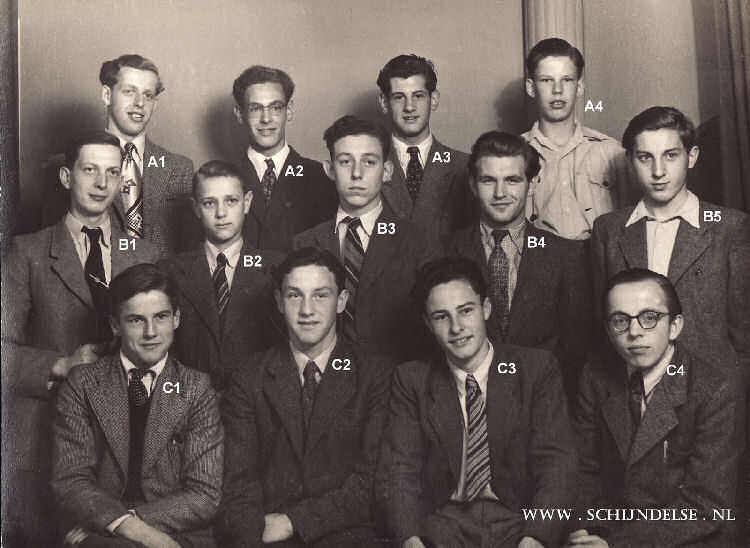 Bestand:Jongens Mulo 1950-01.jpg