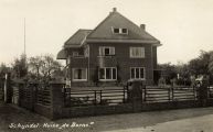 Hendricus Petrus Cornelius Jansen, een van de directeuren van Jansen de Wit heeft deze villa in 1931 laten bouwen naar een ontwerp van de Schijndelse architect C. van Liempd. In 1991 is dit prachtige pand alweer gesloopt. Voor meer details klik hier.