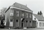 Hoofdstraat 33 "Het Hooge Huis", een patriciërshuis uit het jaar 1864. Voor meer details klik hier.
