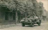 Legervoertuig Marmon-Herrington pantser voertuig van de Engelsen voor de huidige Glazen Boerderij oktober 1944. Voor meer details klik hier.