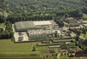 Een luchtfoto Bolsius kaarsenfabriek. Voor meer details klik hier.