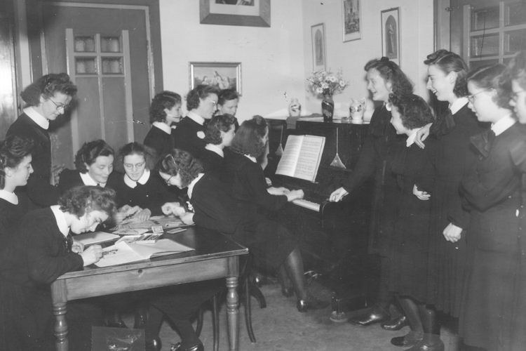Bestand:Kweekschool 1942-05.jpg