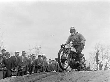 Bestand:Motorvereniging Schijndel 1956-01.jpg