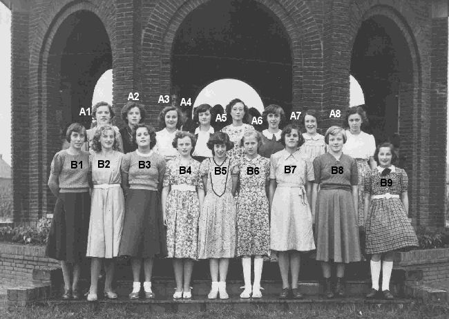 Bestand:Huishoudschool 1955-01.jpg