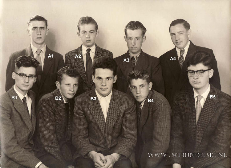 Bestand:Jongens Mulo 1956-01.jpg
