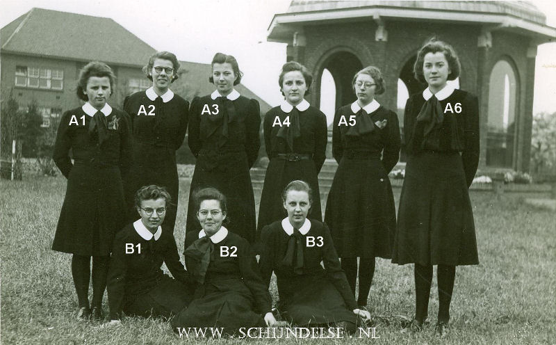 Bestand:Kweekschool 1940-01.jpg