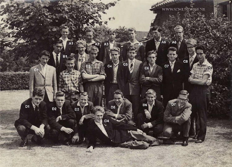 Bestand:Jongens Mulo 1959-01.jpg