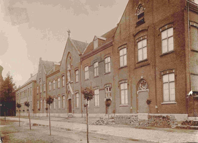 Bestand:Klooster 1922-03.jpg