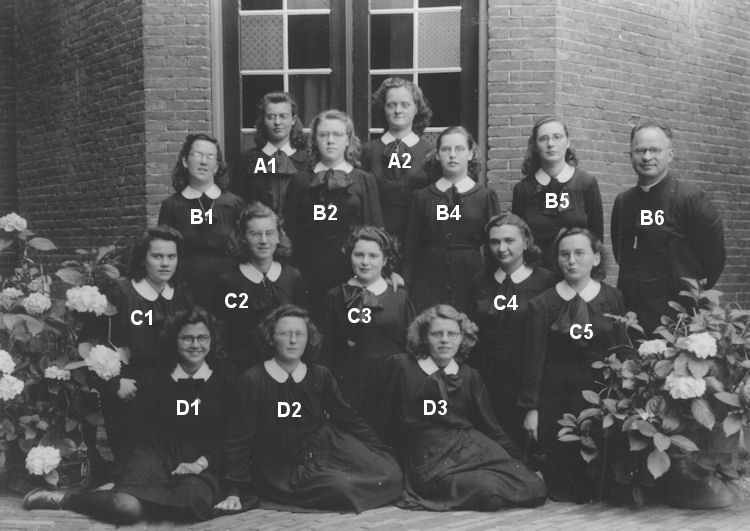 Bestand:Kweekschool 1945-02.jpg