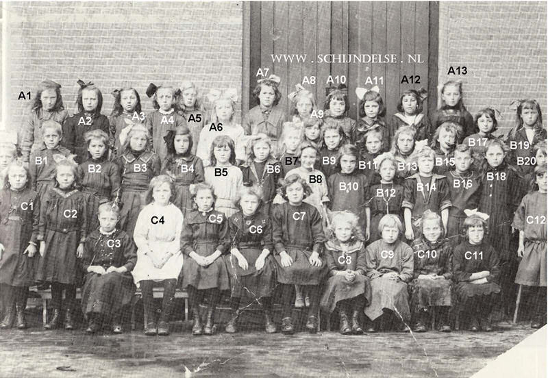 Bestand:Mariaschool Centrum 1923-01.jpg