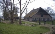 Kortgevelboerderij Hardekamp 4 gebouwd rond 1750. Voor meer details klik hier.