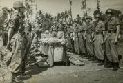 Begrafenis van Broer Korsten op het kerkhof van Cheribon (Nederlands-Indië) oktober 1949..