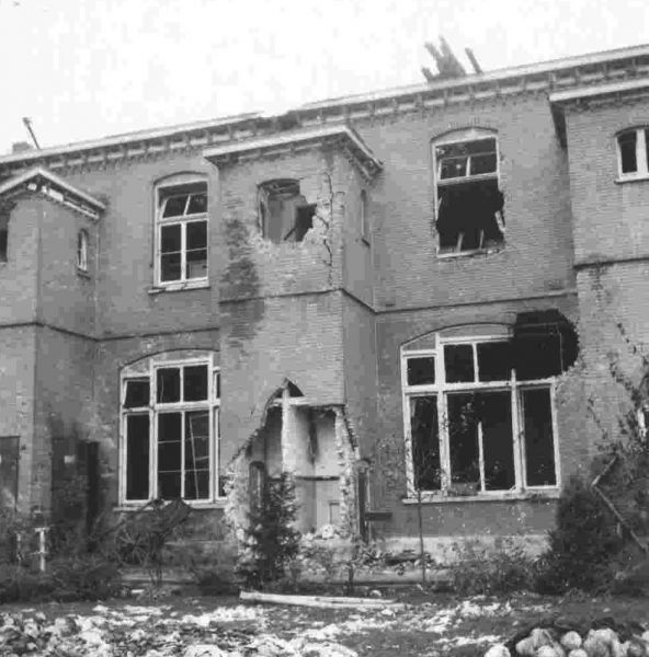 Bestand:Klooster 1944-08.jpg