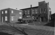 Het voormalige Boerenbondsgebouw in de Toon Bolsiusstraat was in 1979 in gebruik door Kemps meubelhallen. Voor meer details klik hier.