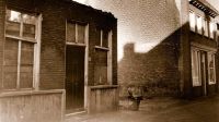 Kerkstraat het pand van bakker van Druenen afgebrand op 1 maart 1940. Voor meer details klik hier.