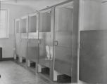 Toiletten in de Paulusschool aan de Hertog Jan II laan. Voor meer details klik hier.