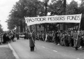 Feestelijkheden tijdens het 40-jarig priesterschap van Pastoor Pessers van de Boschweg in 1956. Voor meer details klik hier.