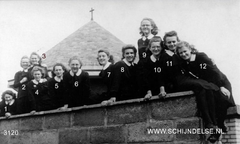 Bestand:Kweekschool 1942-01.jpg