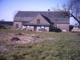 Boerderij Weidonk 2. De stalen ramen van de stal zijn zeldzaam. Hier woonden voorheen Jan van den Oever en Mien Schellekens. Voor meer details klik hier.