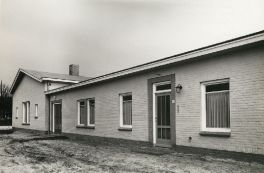 Wit gele kruis gebouw 1957 - 03.jpg