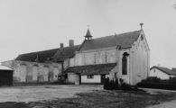 Het Barbaraklooster I in het Wijbosch gebouwd in 1894, verwoest in 1944. De kloosterkapel die gespaard bleef werd hersteld en diende een periode na de oorlog als parochiekerk. Voor meer details klik hier.