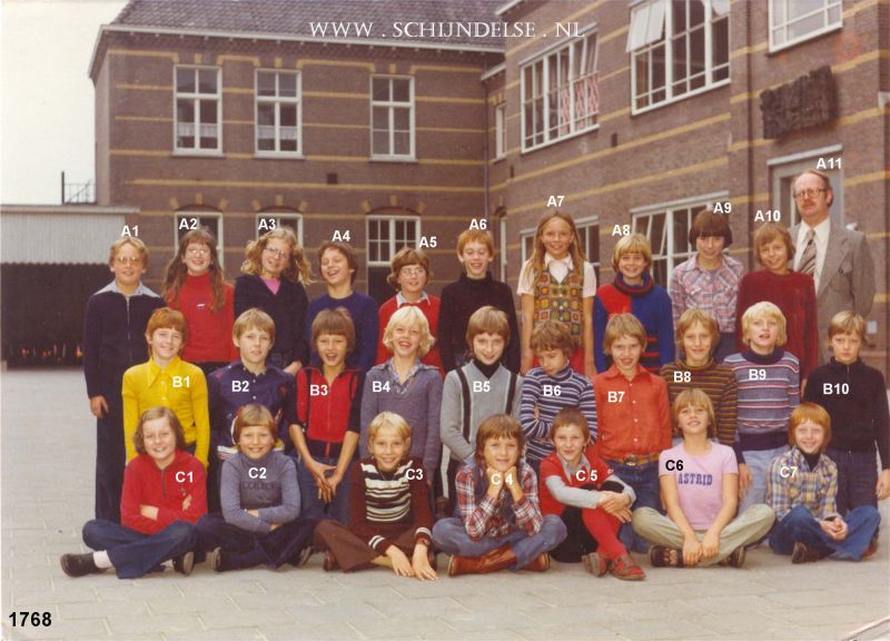 Bestand:Lambertusschool 1977-01.jpg